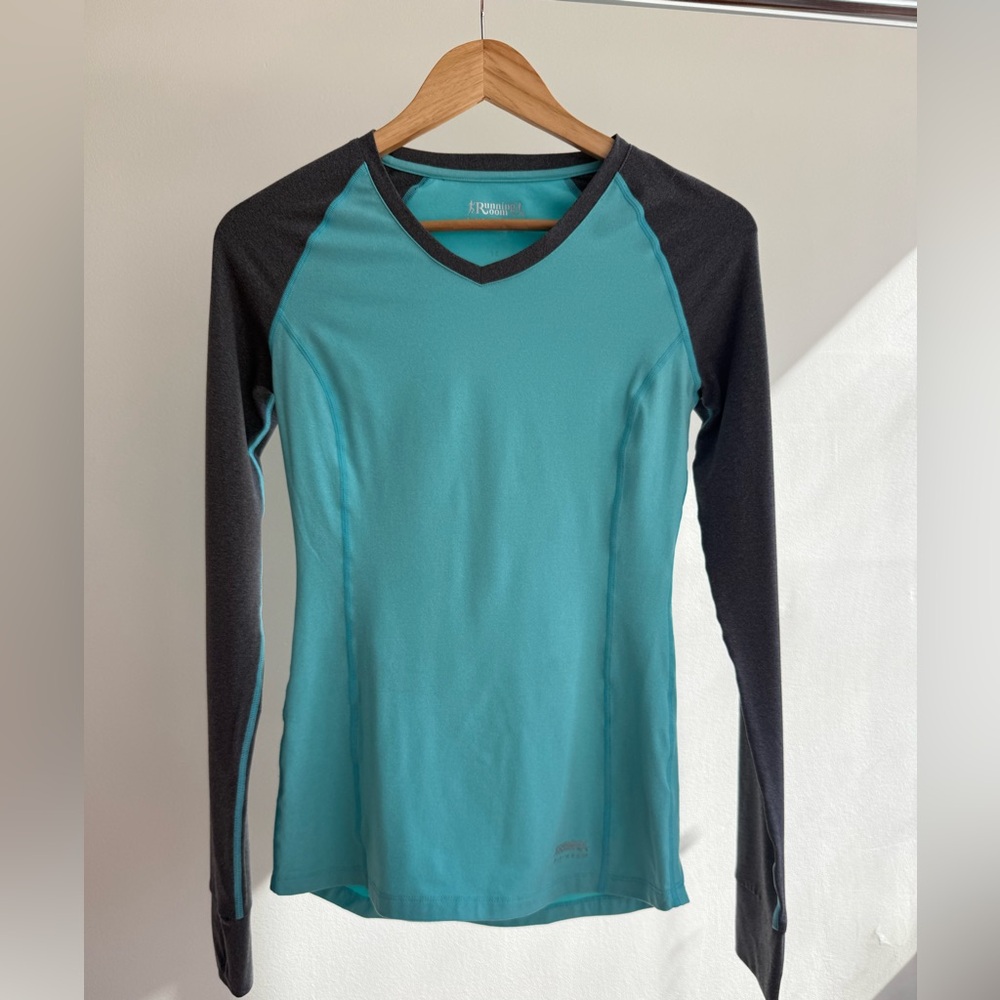 Running Room Longsleeve - Picture 3 of 7